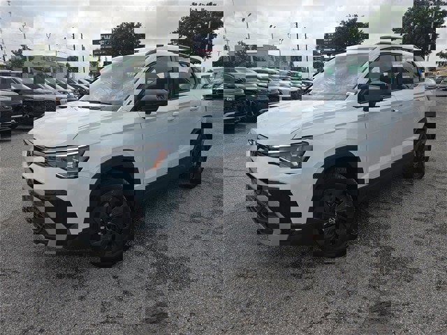 New 2025 Volkswagen Taos S image 26