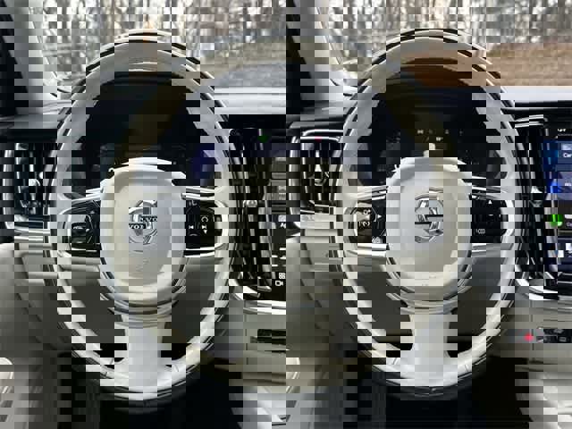 Used 2024 Volvo S60 B5 Plus image 8