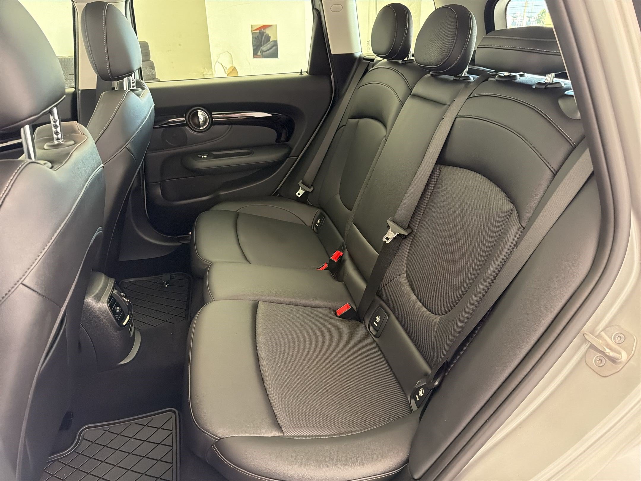 Used 2024 MINI Cooper Clubman S FWD image 15