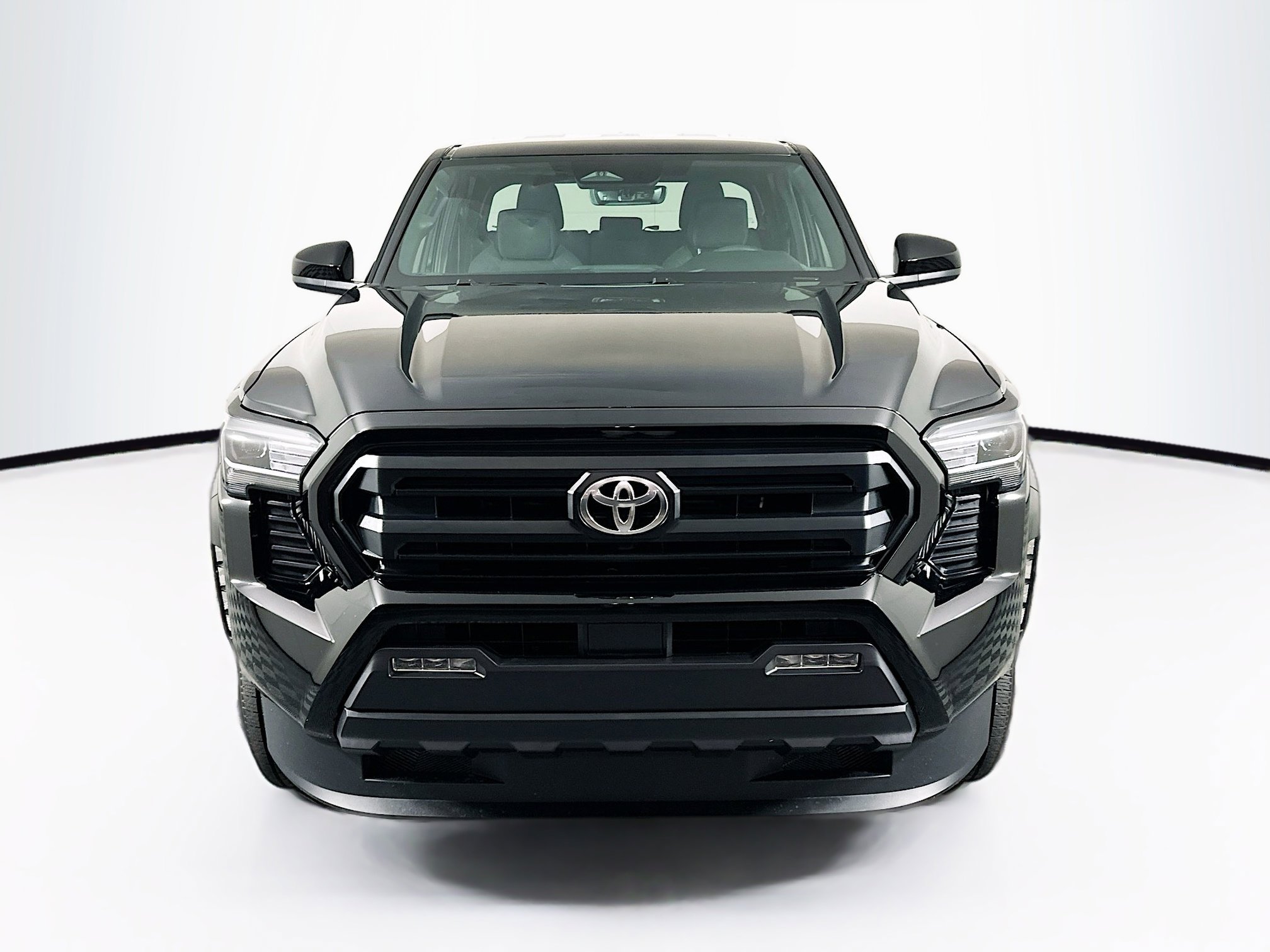 Used 2025 Toyota Tacoma SR5 RWD image 2