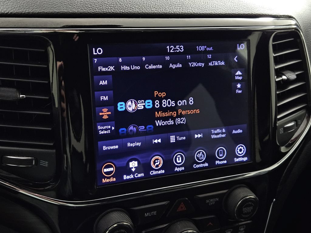 Used 2020 Jeep Grand Cherokee Altitude RWD image 11
