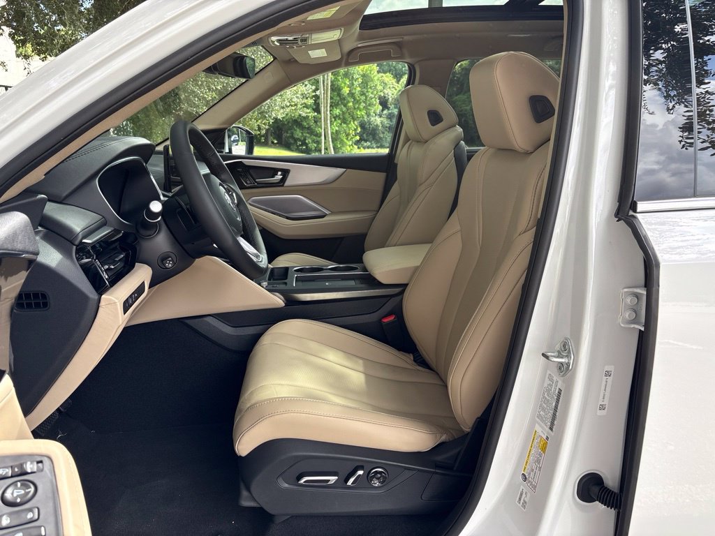 New 2026 Acura MDX w/ Technology Package FWD image 14
