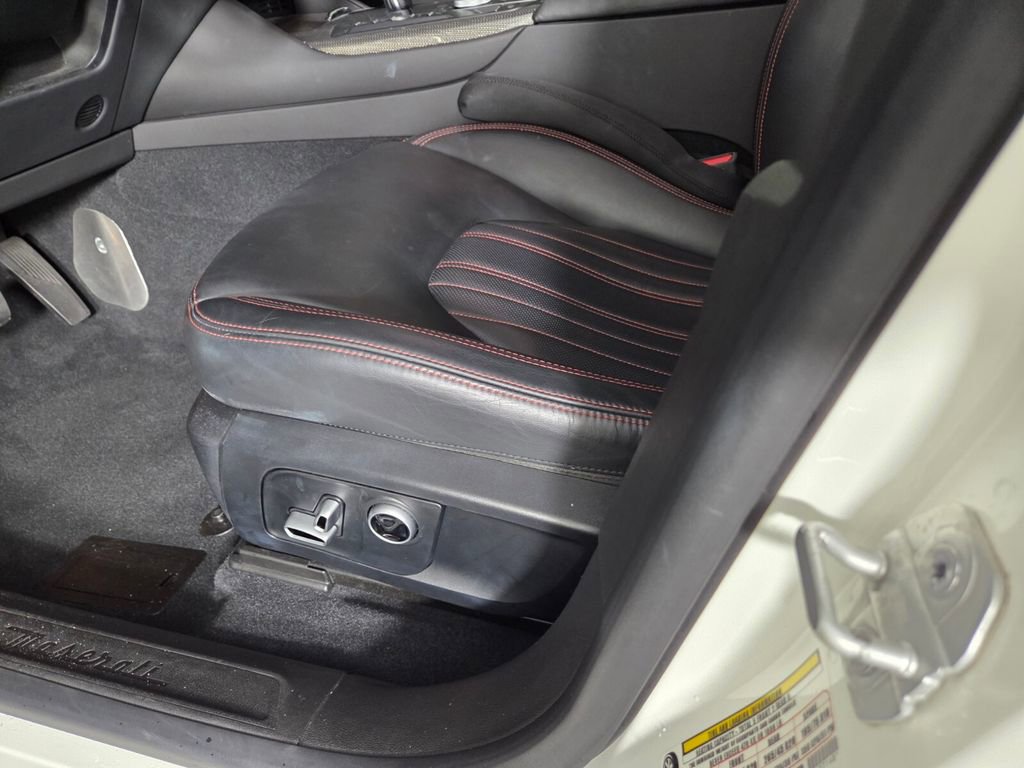 Used 2022 Maserati Levante GT image 15