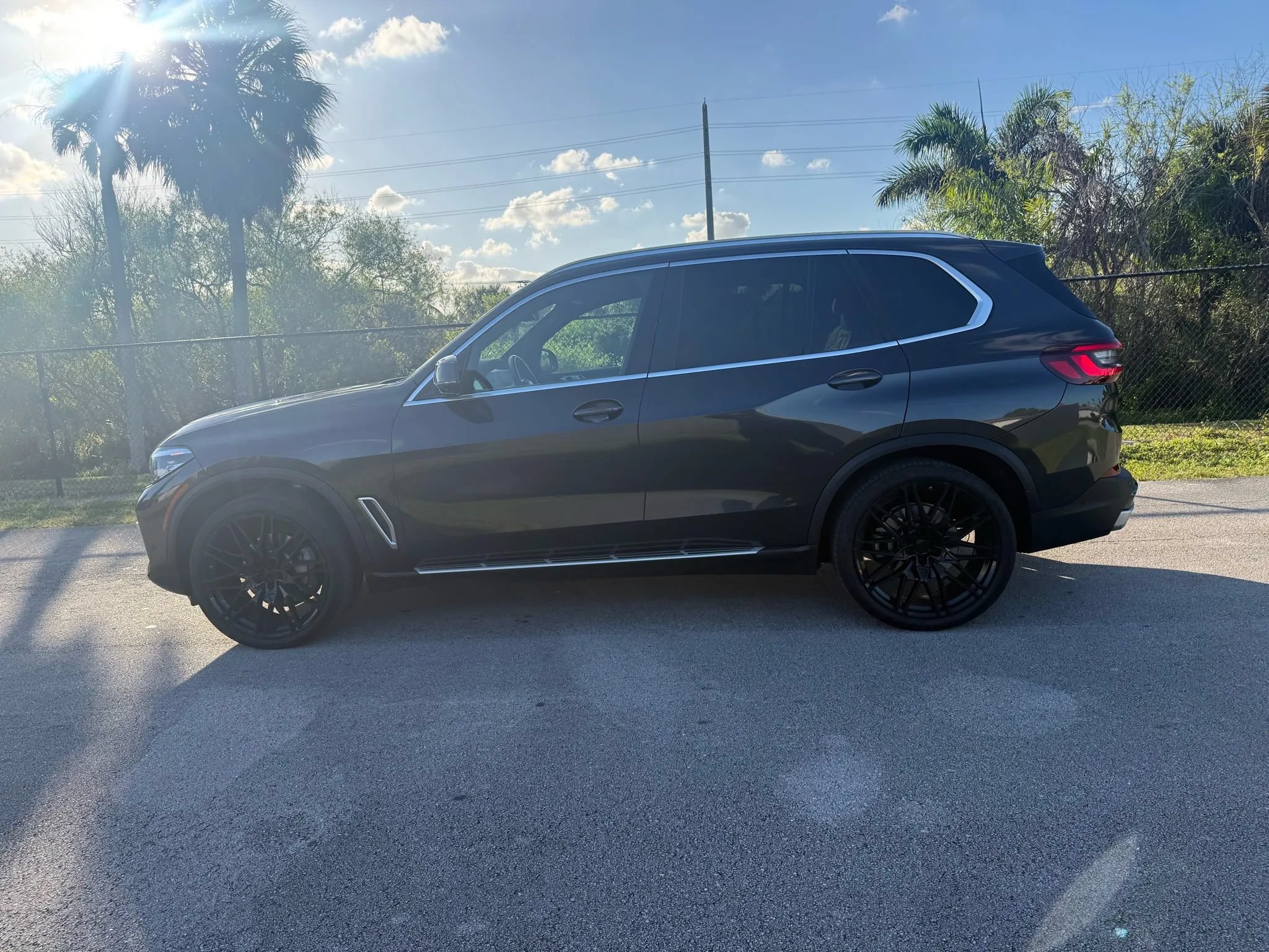 Used 2022 BMW X5 sDrive40i w/ Parking Assistance Package RWD image 5