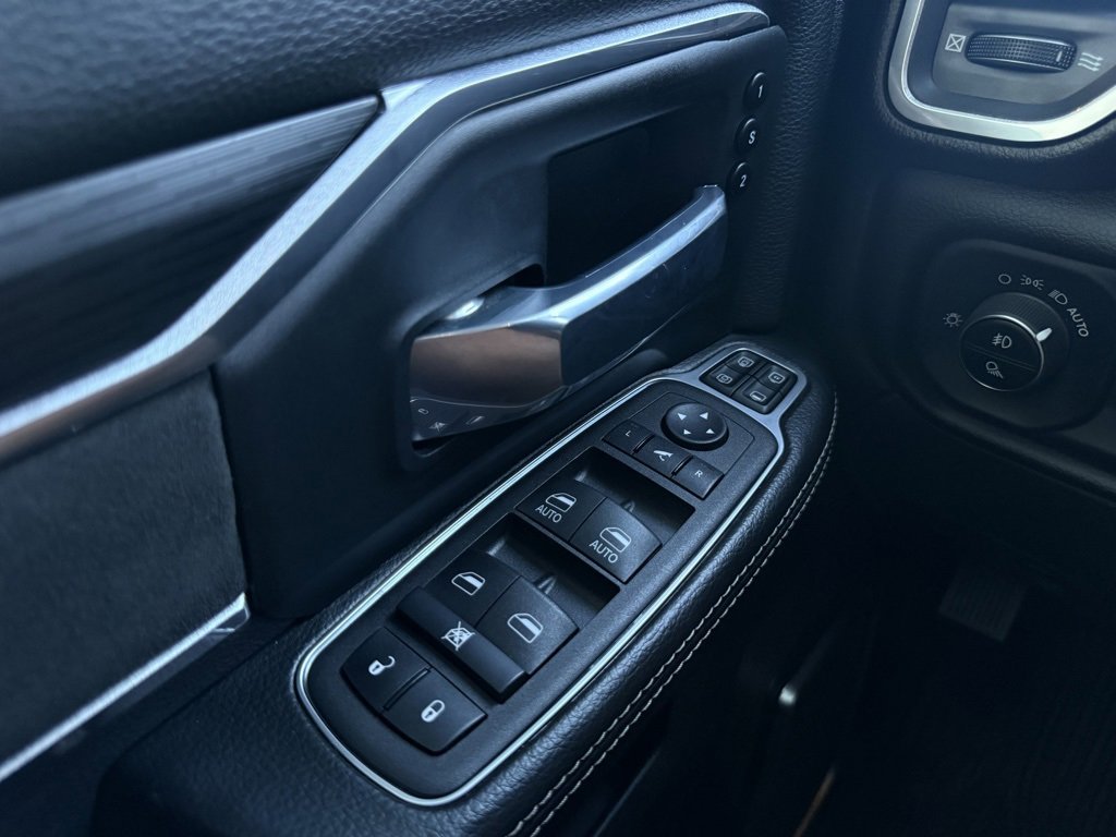 Used 2024 RAM 3500 Laramie w/ Night Edition image 12