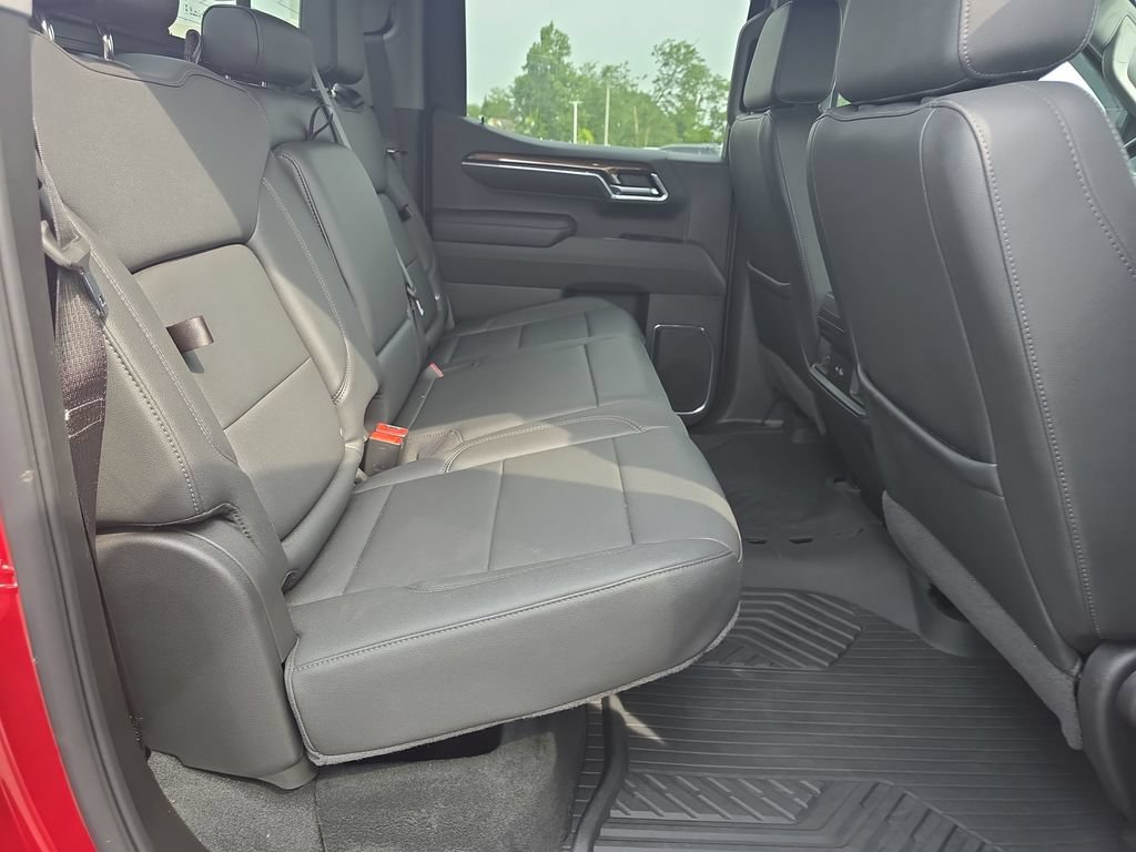 Used 2025 Chevrolet Silverado 1500 LT Trail Boss w/ Convenience Package II AWD/4WD image 20
