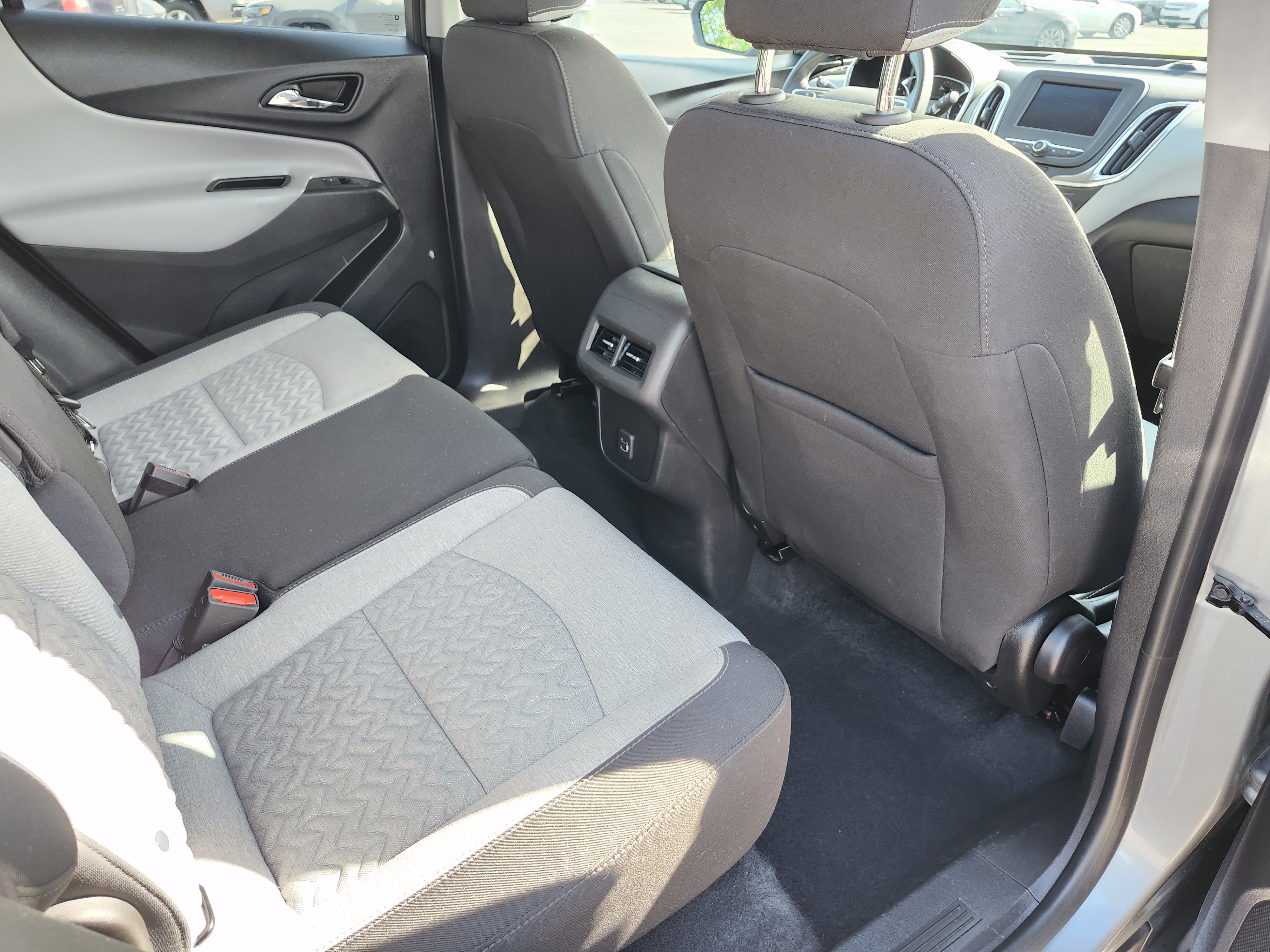 Used 2023 Chevrolet Equinox LT FWD image 19