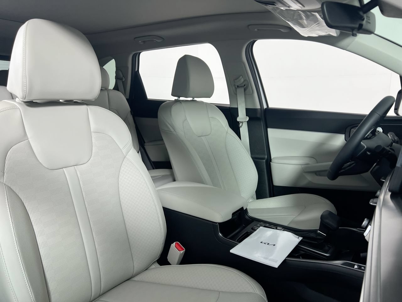 New 2026 Kia Sorento S w/ S Panoramic Sunroof Package FWD image 31