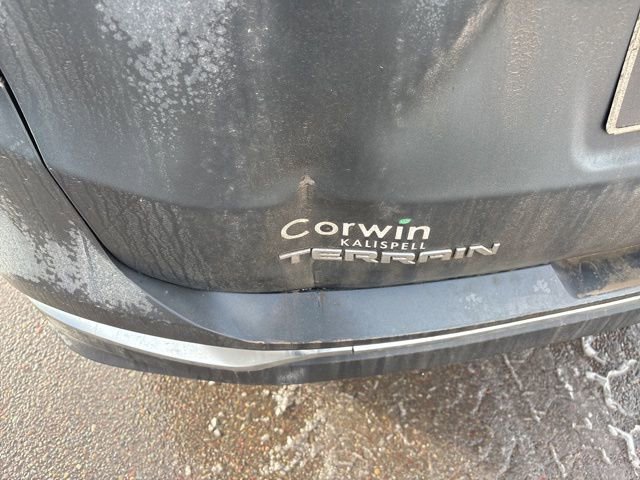 Used 2018 GMC Terrain SLT image 11