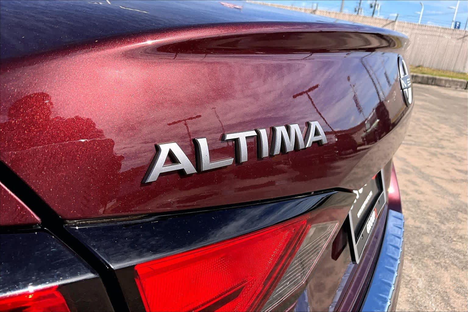 Certified 2023 Nissan Altima 2.5 SV FWD image 31