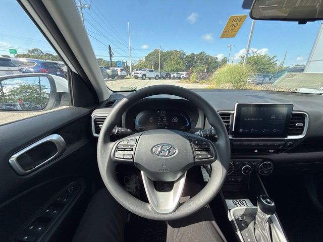 New 2026 Hyundai Venue SE FWD image 12