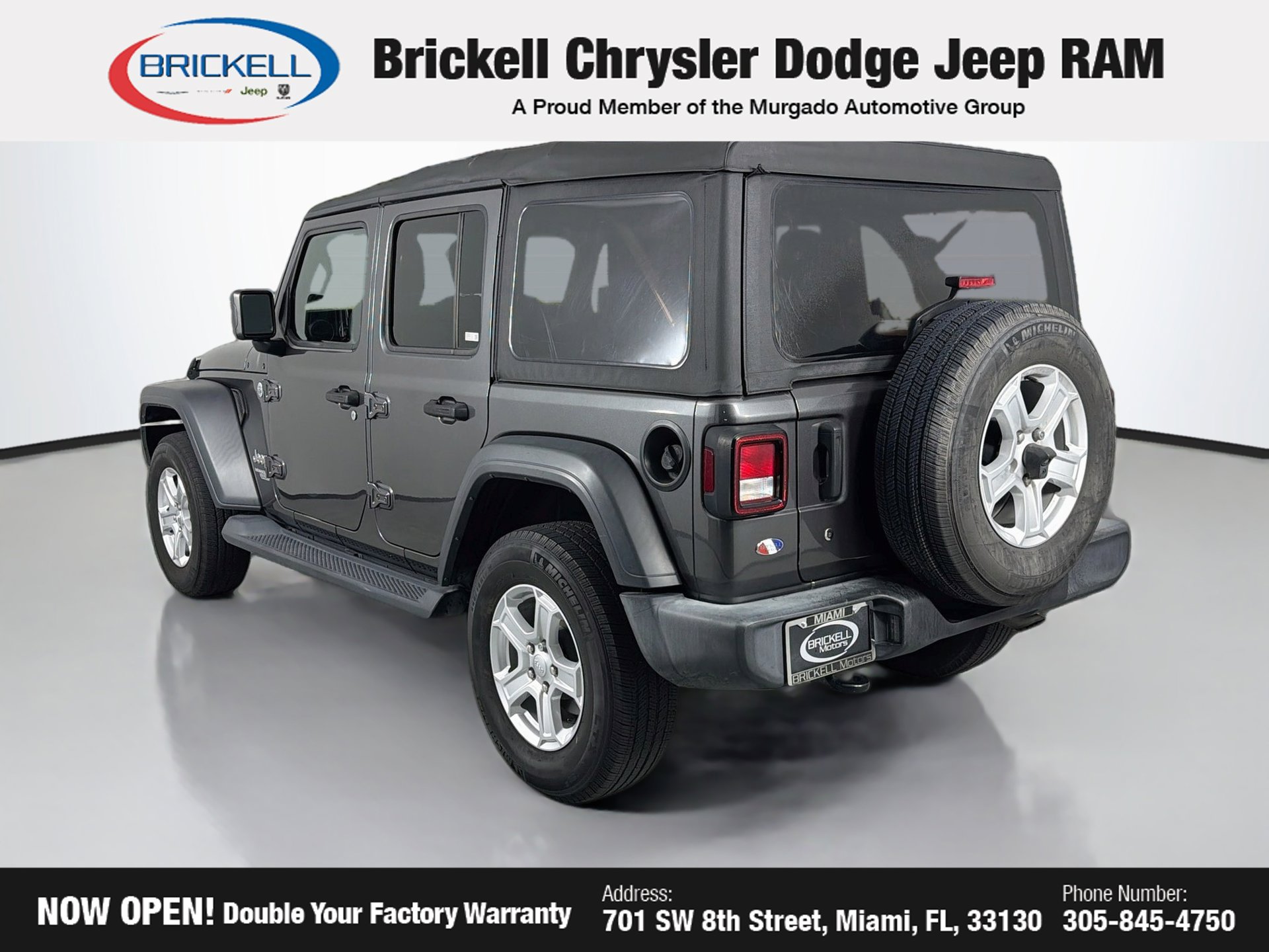 Used 2018 Jeep Wrangler Unlimited Sport S AWD/4WD image 3