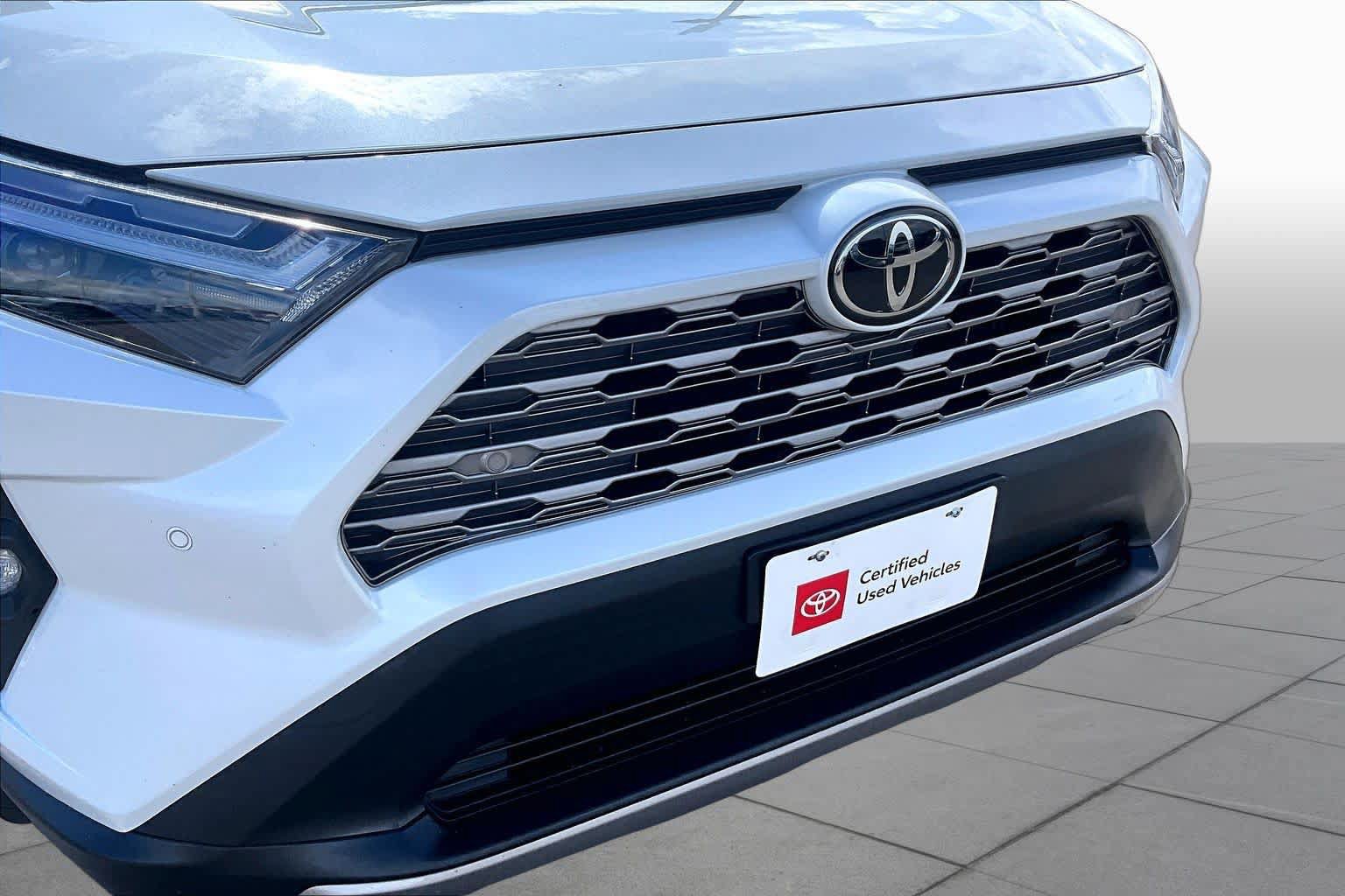 Certified 2023 Toyota RAV4 Limited FWD image 30