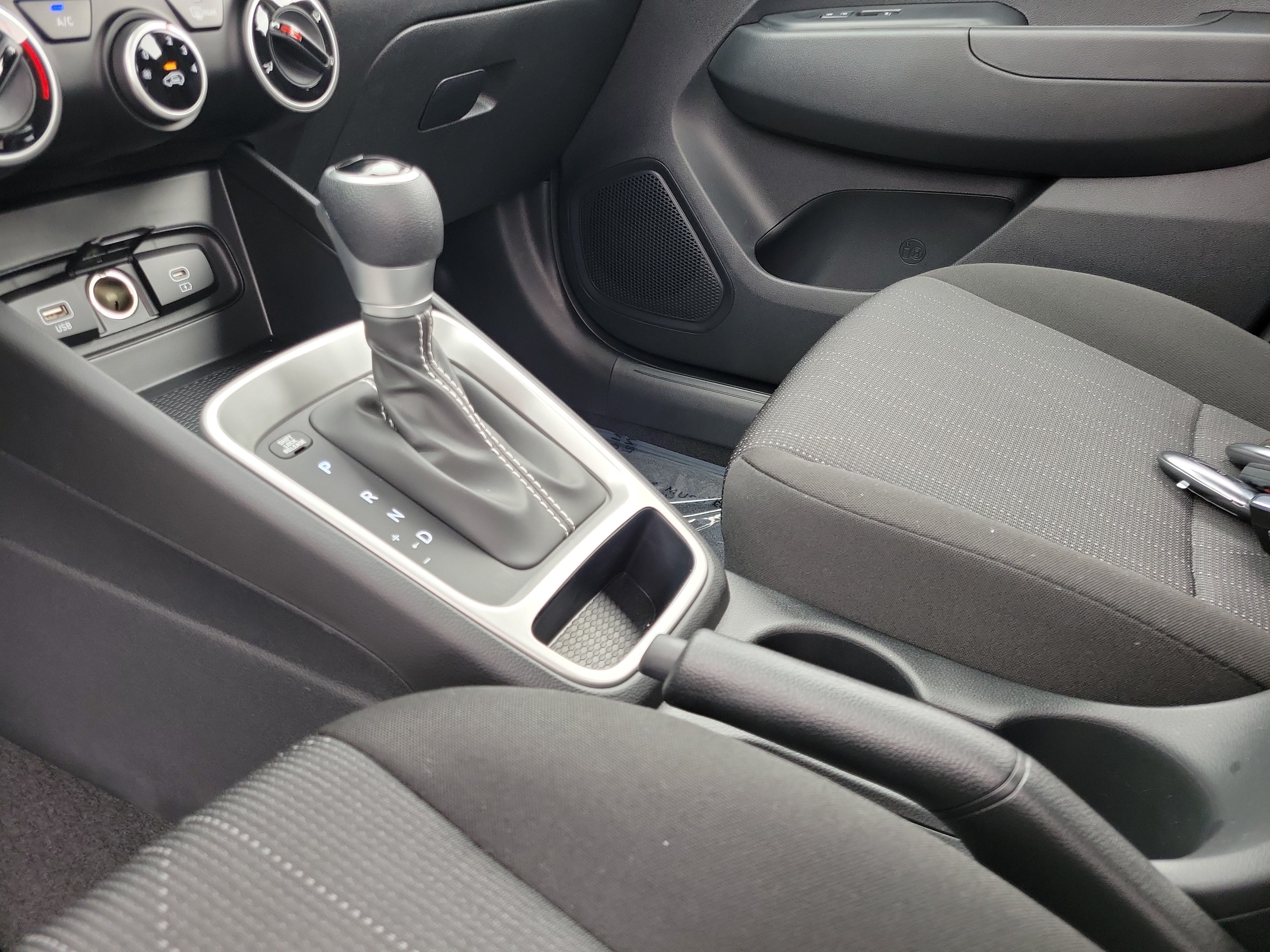 New 2026 Hyundai Venue SE FWD image 12