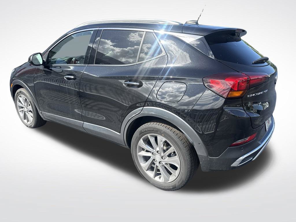 Used 2022 Buick Encore GX Essence w/ Advanced Technology Package FWD image 9