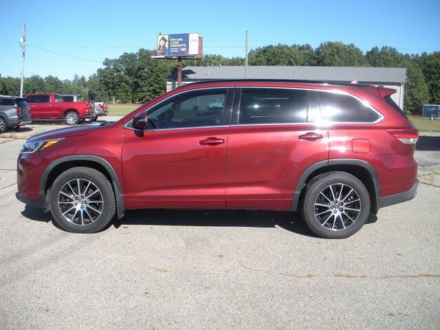 Used 2018 Toyota Highlander SE AWD/4WD image 2