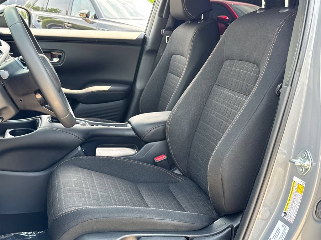 Used 2023 Honda HR-V Sport image 6