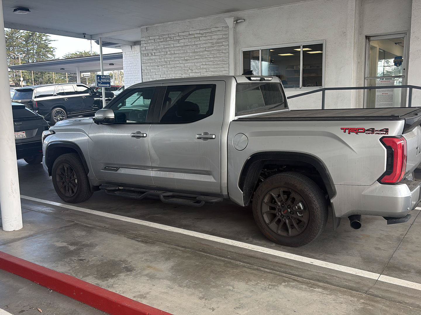 Used 2026 Toyota Tundra Platinum w/ TRD Off-Road Package AWD/4WD image 5