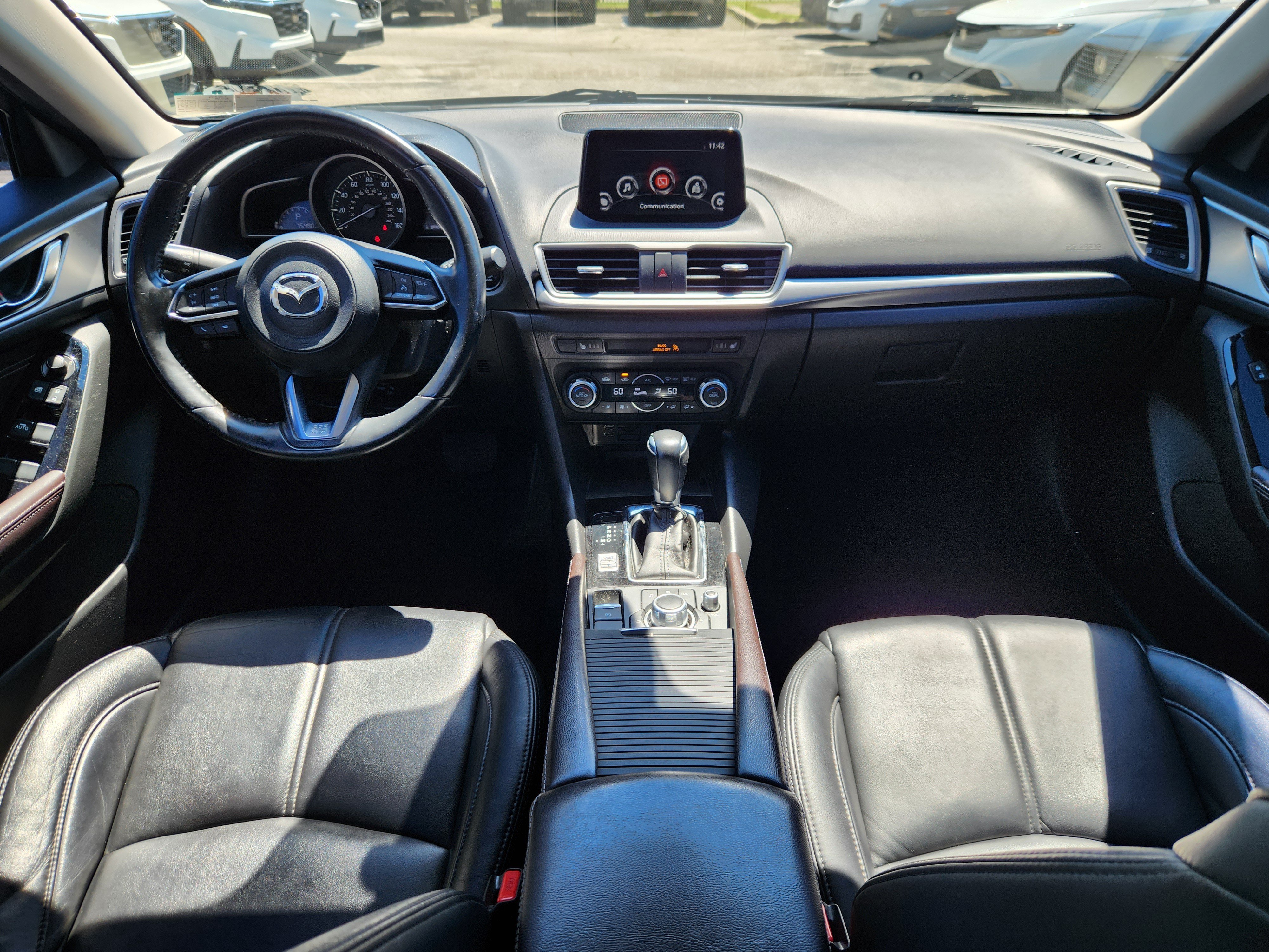 Used 2017 MAZDA MAZDA3 Touring FWD image 8