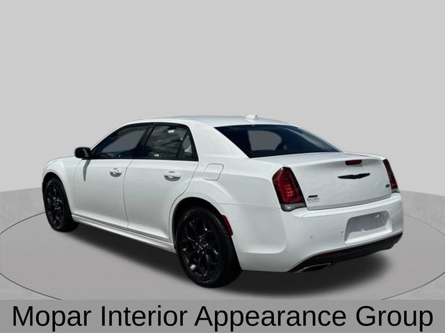 Certified 2021 Chrysler 300 Touring L AWD/4WD image 5