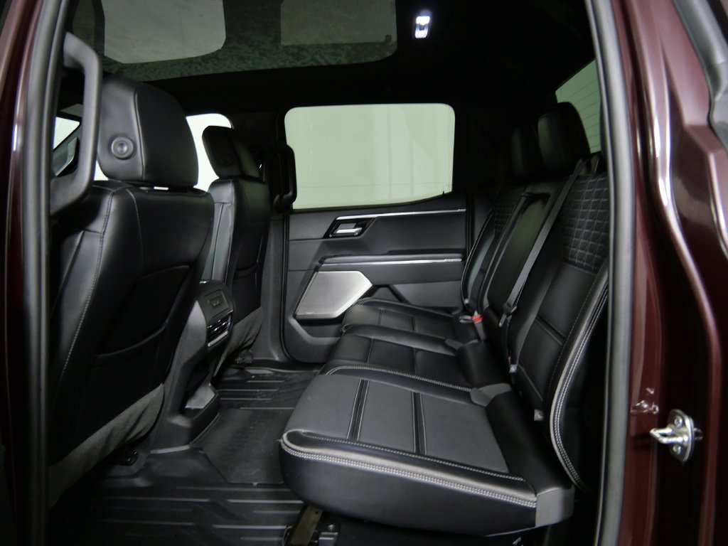 Used 2025 GMC Sierra EV Denali AWD/4WD image 16