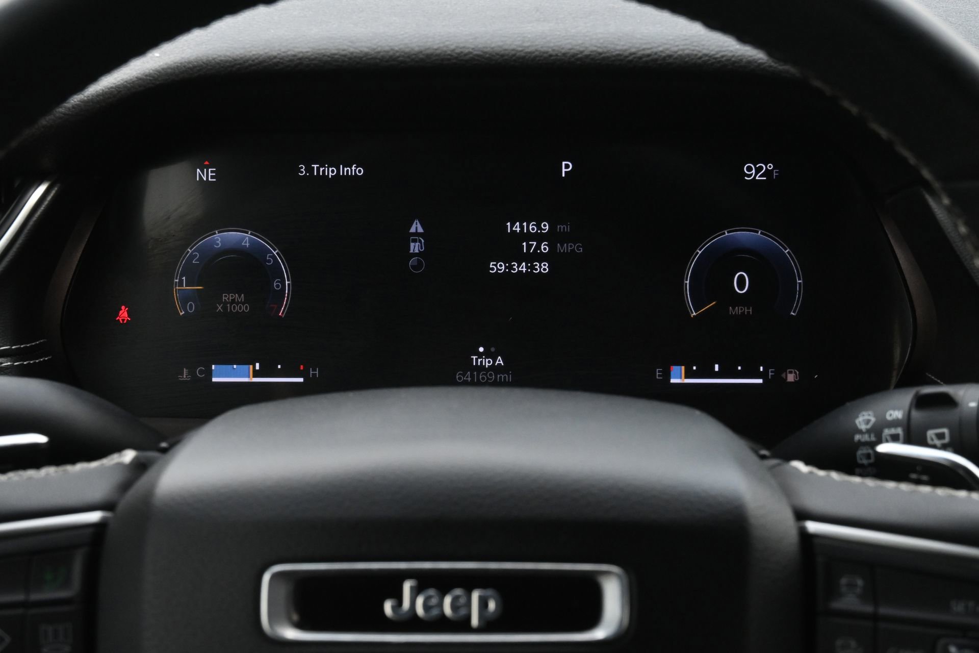 Used 2023 Jeep Grand Cherokee Altitude AWD/4WD image 11