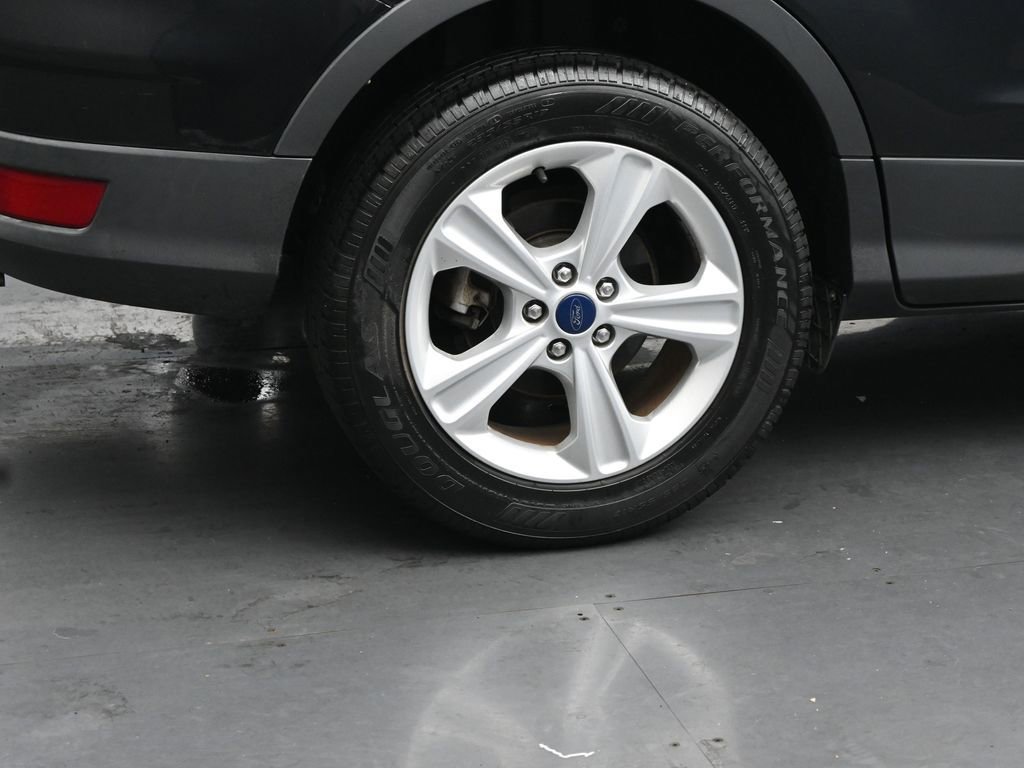 Used 2015 Ford Escape SE image 10