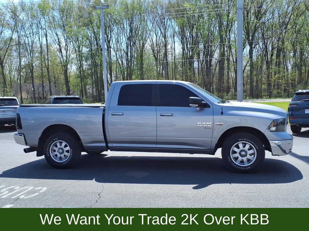 Used 2020 RAM 1500 Classic SLT w/ Luxury Group RWD image 5
