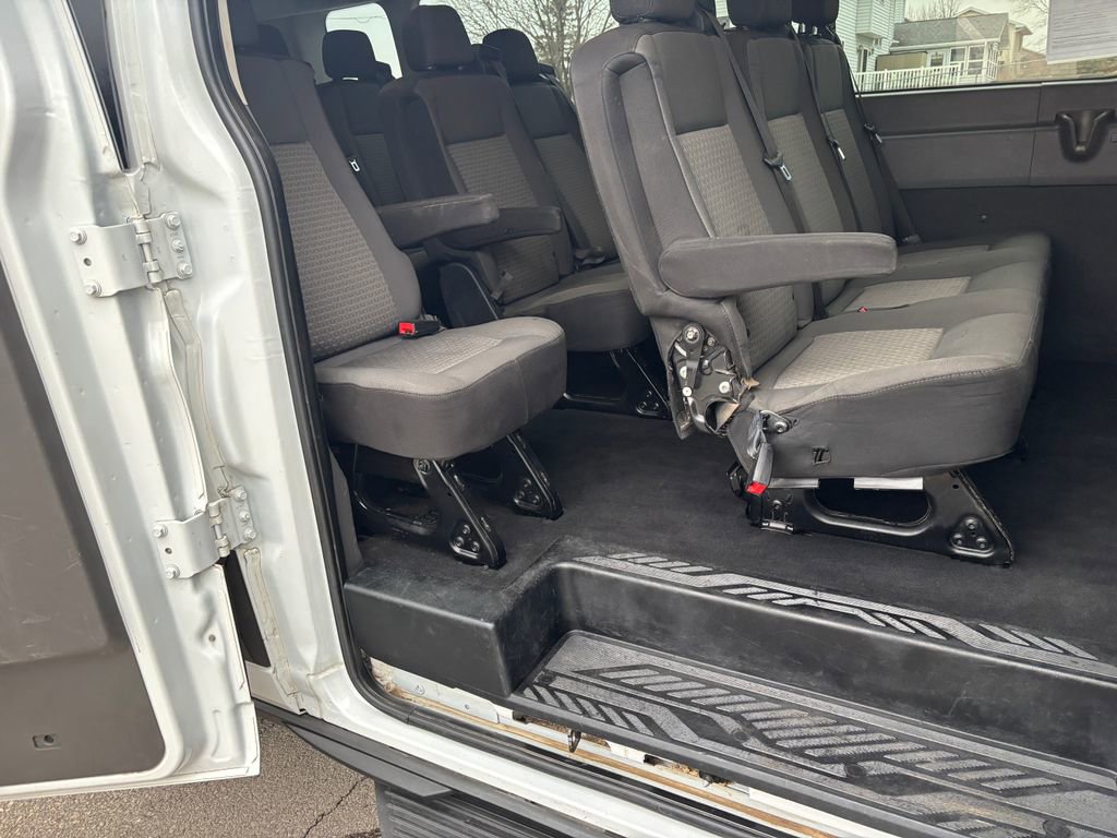 Used 2021 Ford Transit 350 XLT image 34