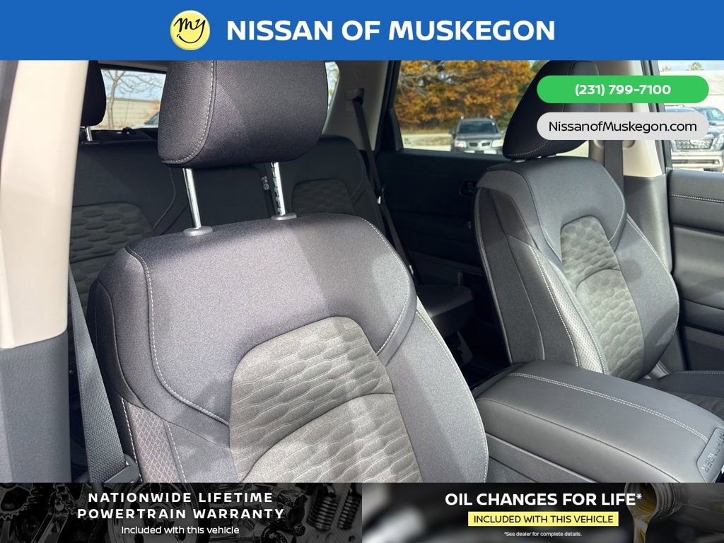 New 2025 Nissan Pathfinder SV image 30