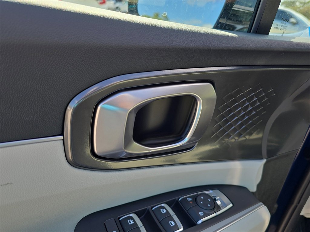 New 2026 Kia Sorento S image 18