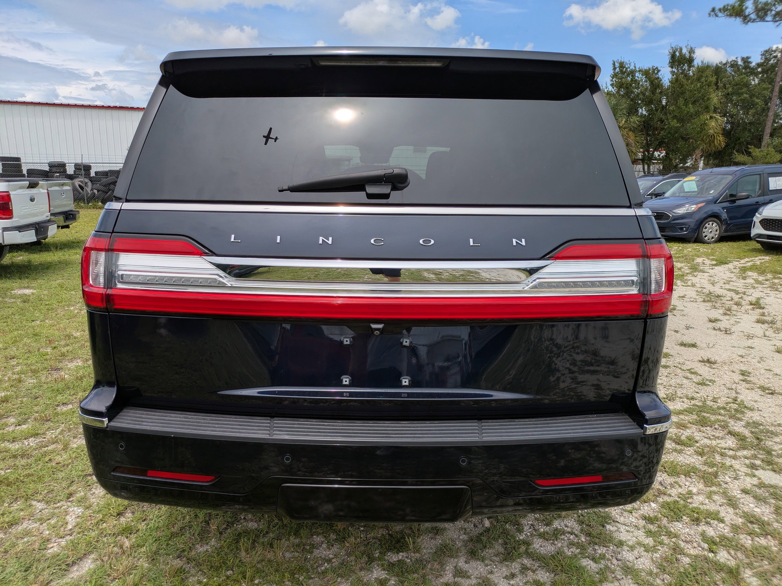 Used 2021 Lincoln Navigator Reserve w/ Luxury Package image 5