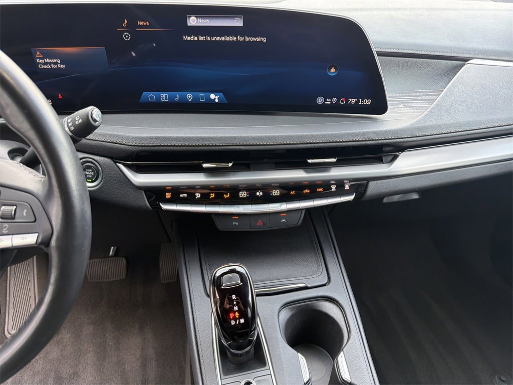 Certified 2025 Cadillac XT4 Premium Luxury image 25