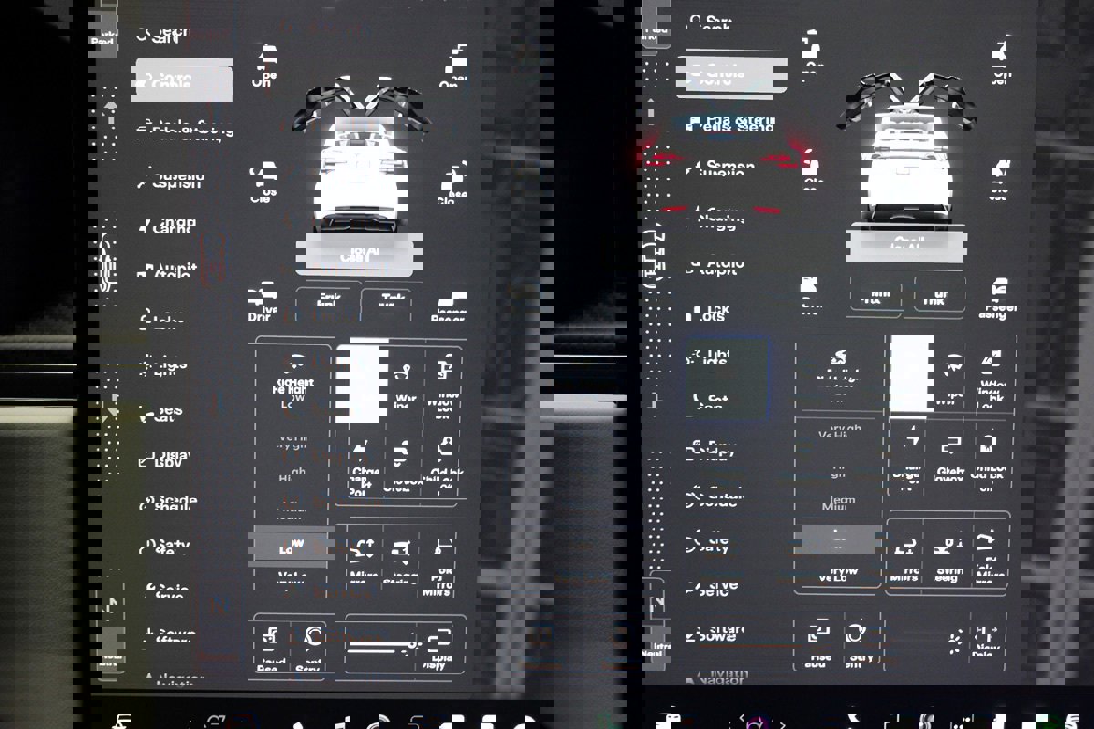 Used 2022 Tesla Model X Plaid image 42