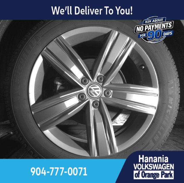 Used 2020 Volkswagen Tiguan SEL FWD image 30