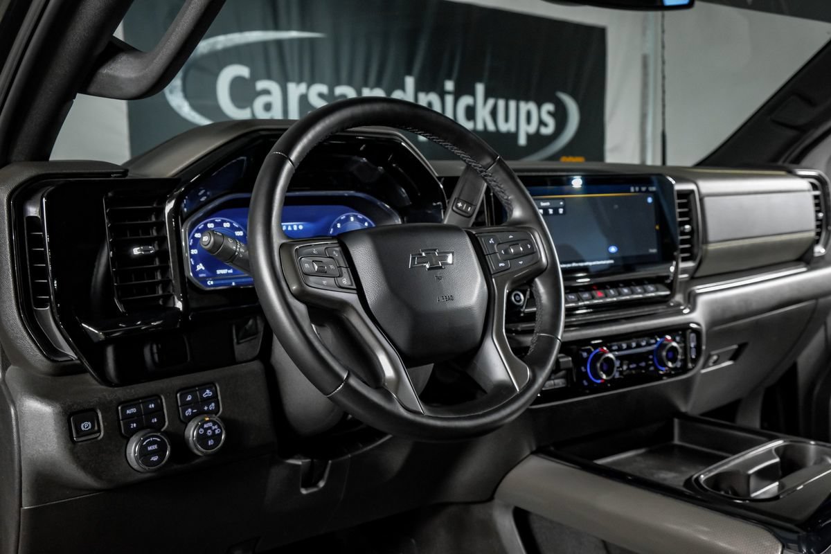 Used 2024 Chevrolet Silverado 2500 ZR2 AWD/4WD image 15
