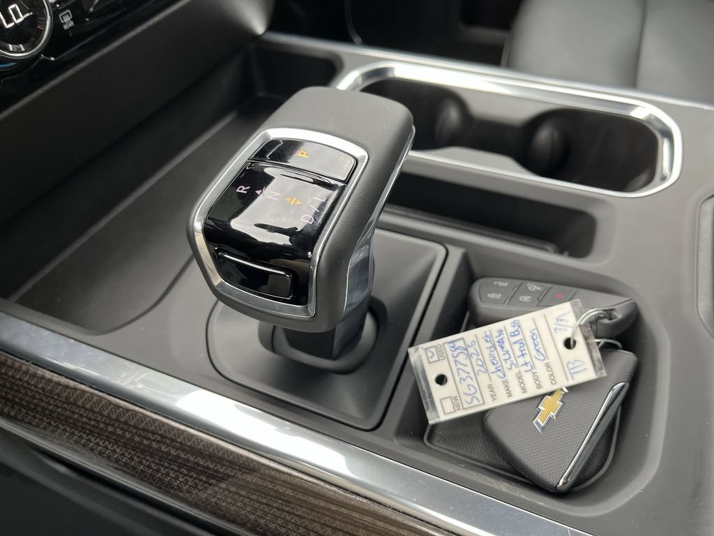 Used 2025 Chevrolet Silverado 1500 LT Trail Boss w/ Convenience Package II AWD/4WD image 20