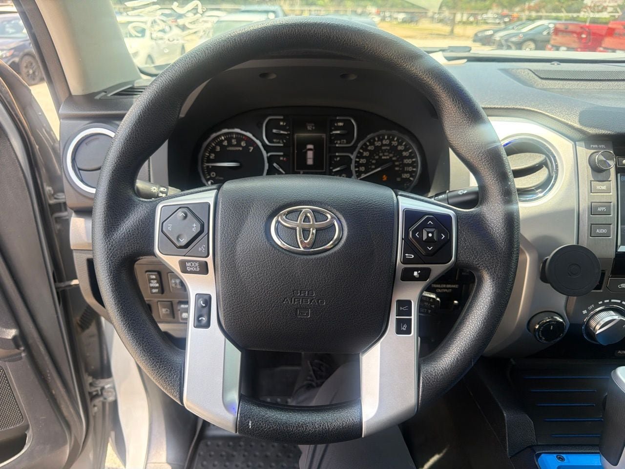 Used 2019 Toyota Tundra SR5 w/ SR5 Upgrade Package AWD/4WD image 5
