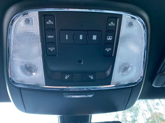 Used 2019 Chrysler 300 S w/ S Model Appearance Package image 16