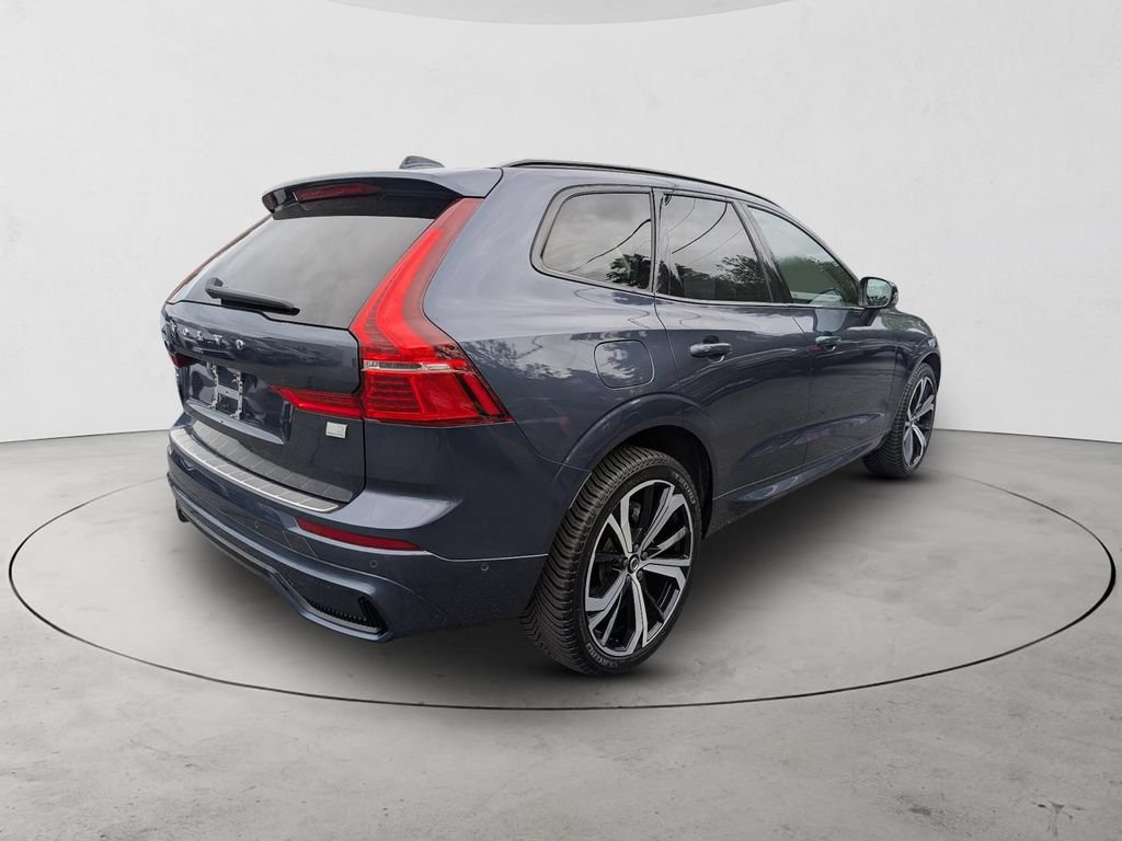Certified 2024 Volvo XC60 T8 Ultimate w/ Protection Package Premier AWD/4WD image 5