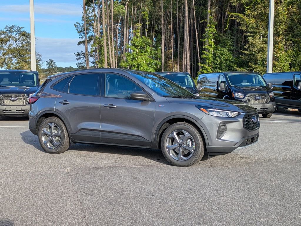 New 2026 Ford Escape ST-Line w/ Tech Pack #1 image 2