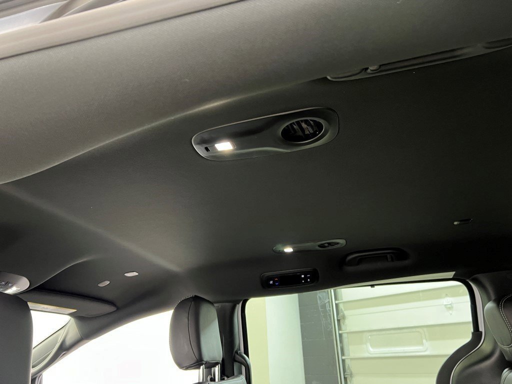 New 2026 Chrysler Voyager LX image 17