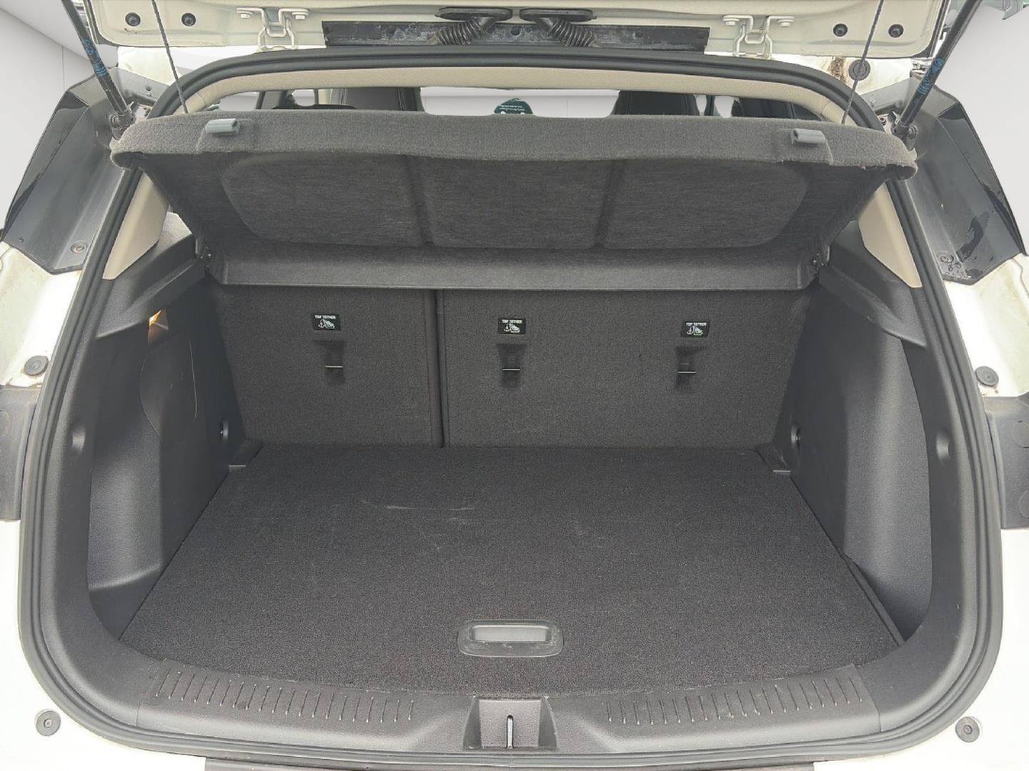 Certified 2024 Buick Encore GX Preferred w/ Comfort Package FWD image 15