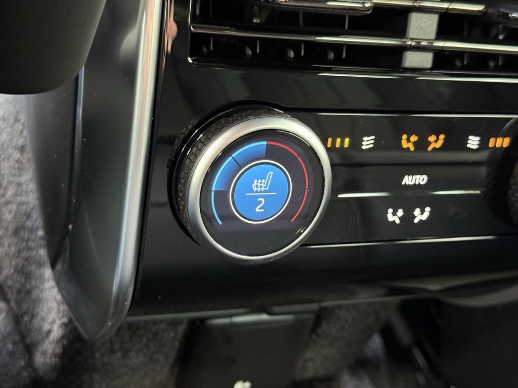 New 2025 Land Rover Range Rover SE image 35