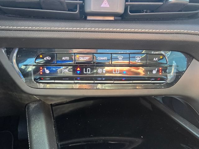 Used 2021 Buick Envision Essence w/ Sport Touring Package FWD image 21