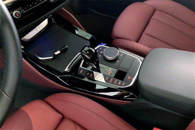 Used 2023 BMW X4 xDrive30i w/ Convenience Package image 17