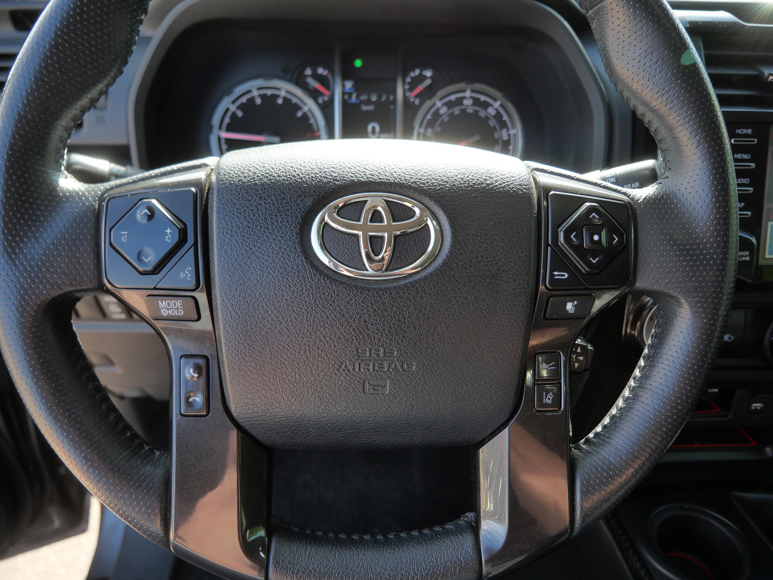 Certified 2020 Toyota 4Runner TRD Off-Road Premium AWD/4WD image 26