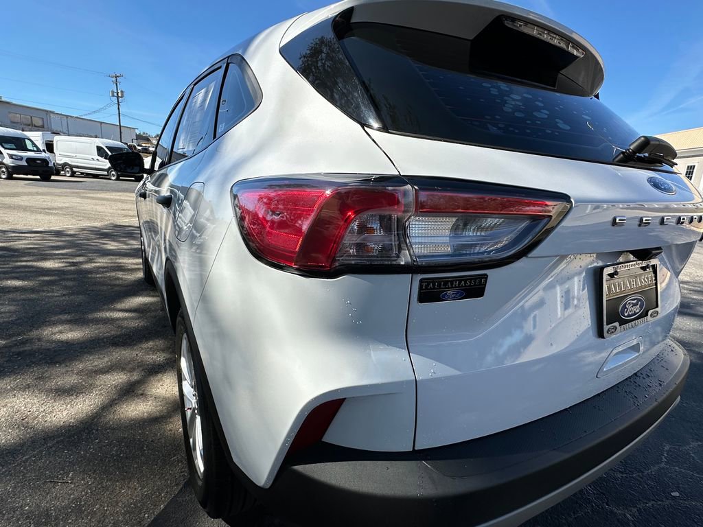 Used 2022 Ford Escape S image 26
