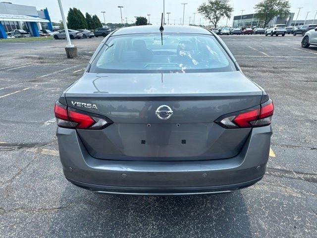 Used 2020 Nissan Versa S FWD image 5
