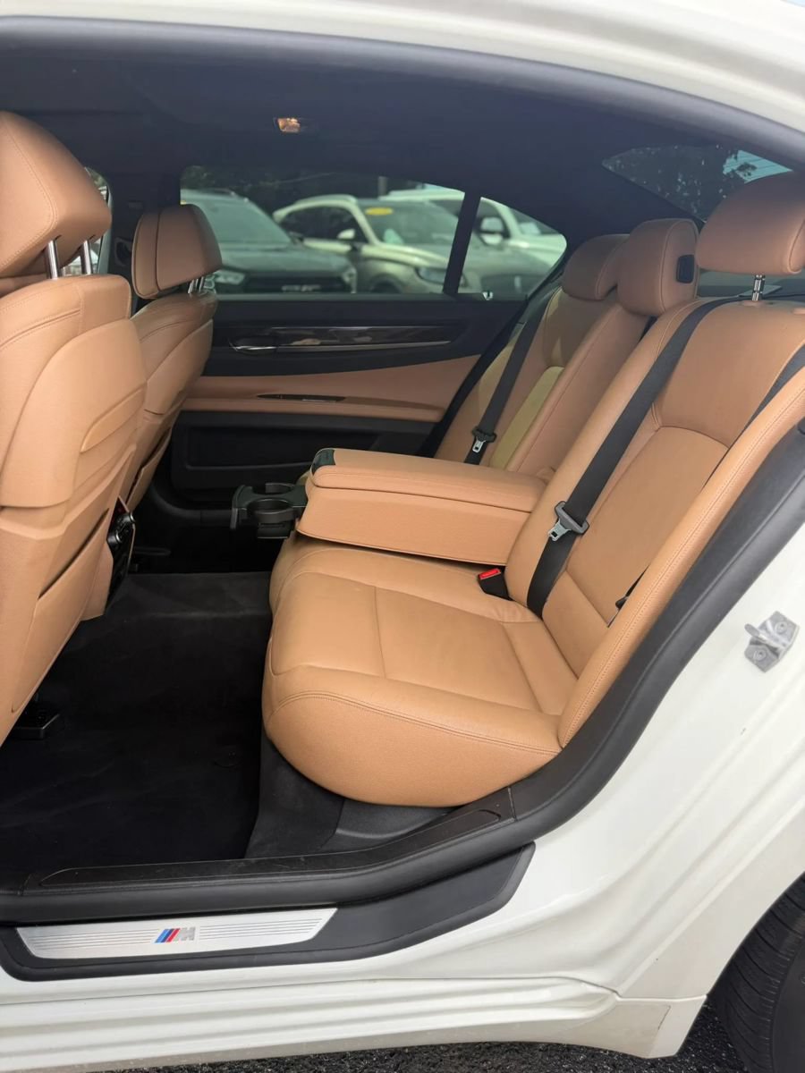 Used 2013 BMW 740Li xDrive AWD/4WD image 21